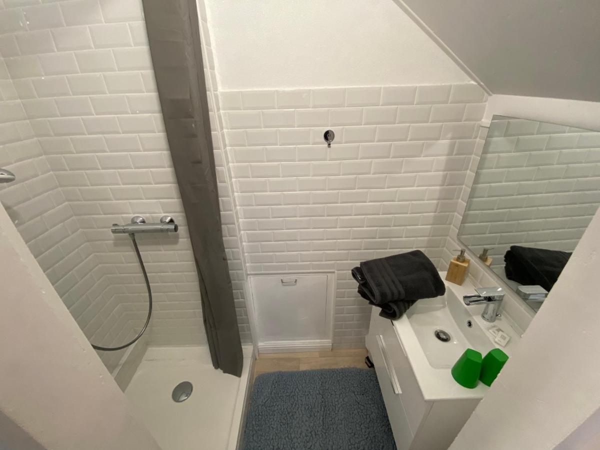 Chambre & Salle De Bain Privee - Lv 33 Argenton Sur Creuse Екстер'єр фото
