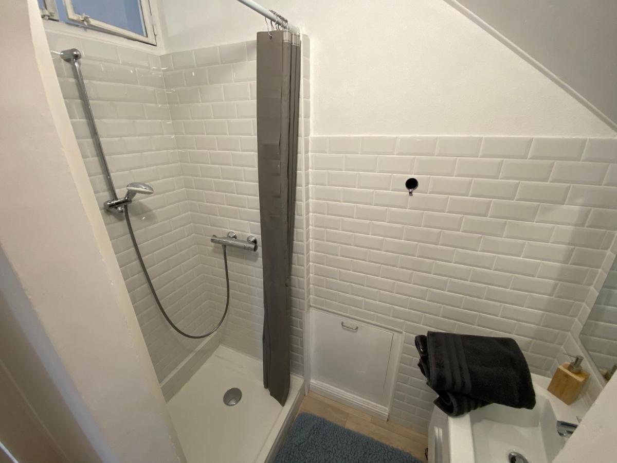 Chambre & Salle De Bain Privee - Lv 33 Argenton Sur Creuse Екстер'єр фото