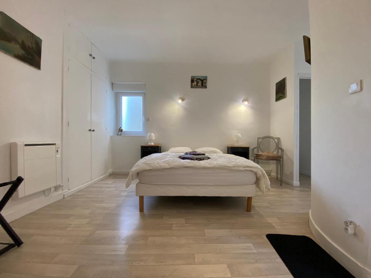 Chambre & Salle De Bain Privee - Lv 33 Argenton Sur Creuse Екстер'єр фото