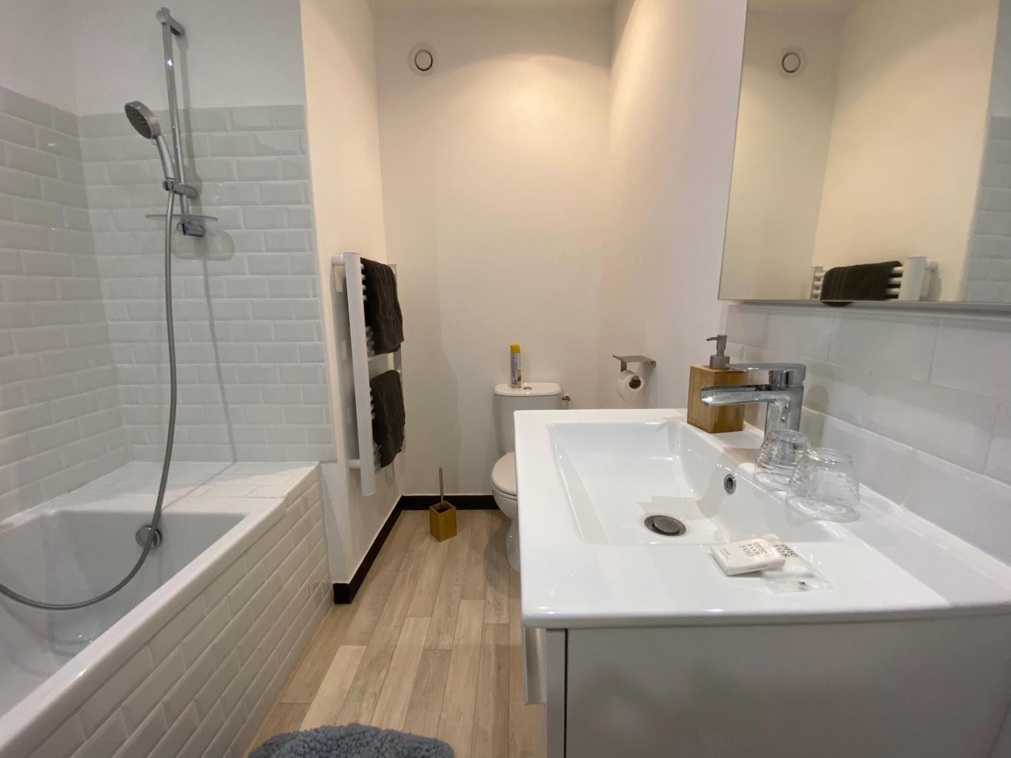 Chambre & Salle De Bain Privee - Lv 33 Argenton Sur Creuse Екстер'єр фото
