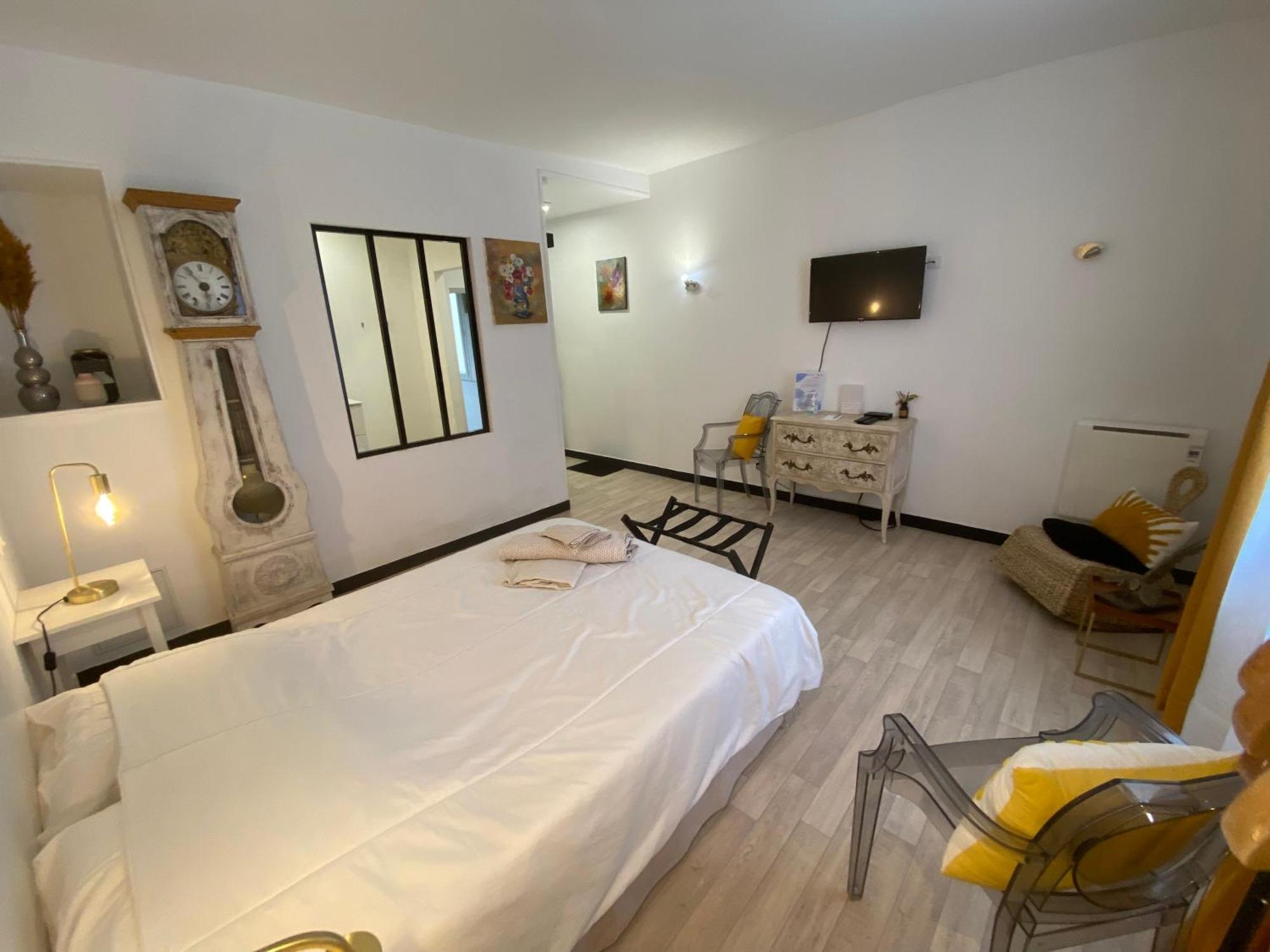 Chambre & Salle De Bain Privee - Lv 33 Argenton Sur Creuse Екстер'єр фото
